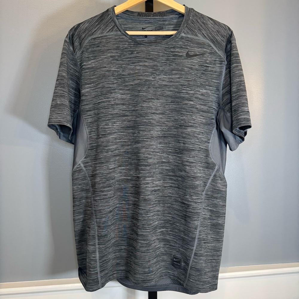 Nike Pro DriFit Hypercool‎ Max Fitted Gray Compression Shirt Men’s Large dri fit
